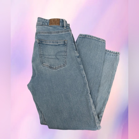 AE Strigid Mom Jeans - 2 Short - Picture 3 of 3